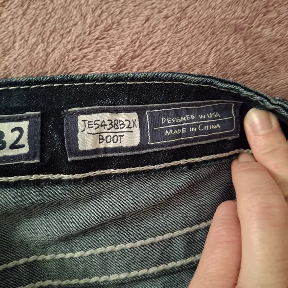 Miss Me Blue Skinny Jeans with Embellished Back - Picture 8 of 9